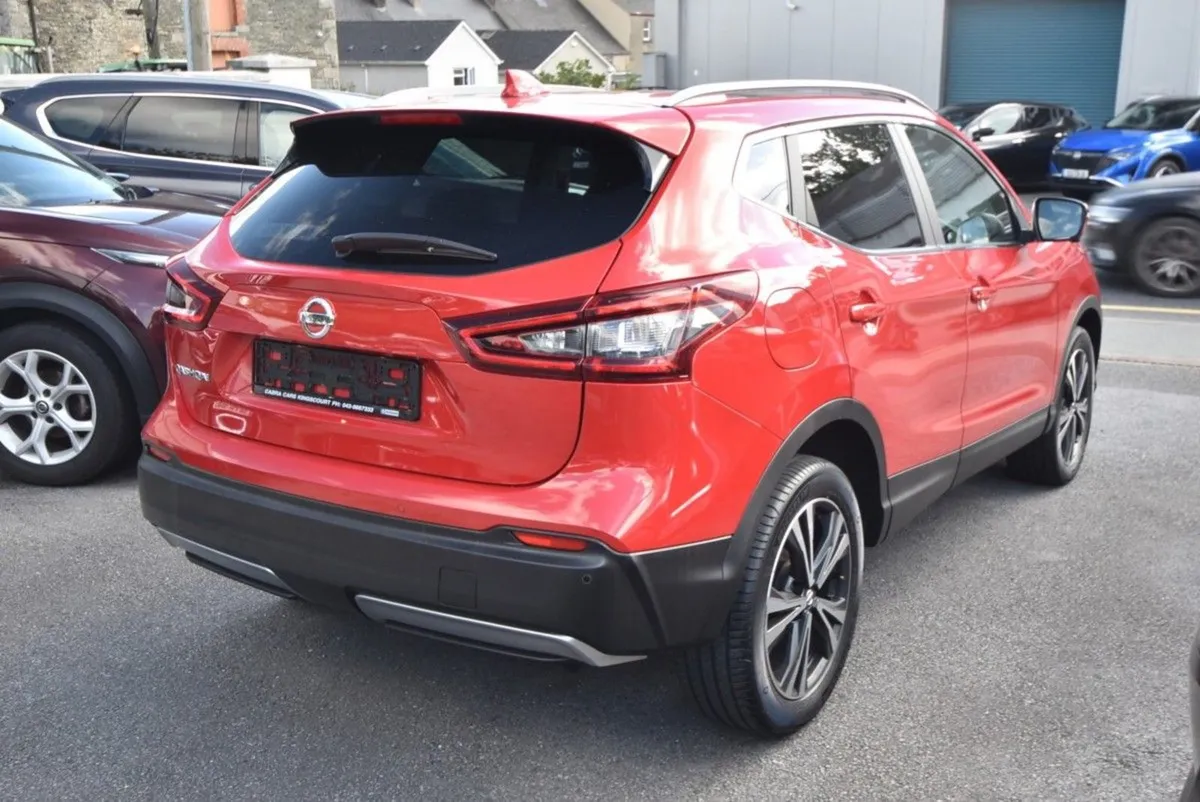 Nissan QASHQAI 1.5 DCI Premium - Image 4