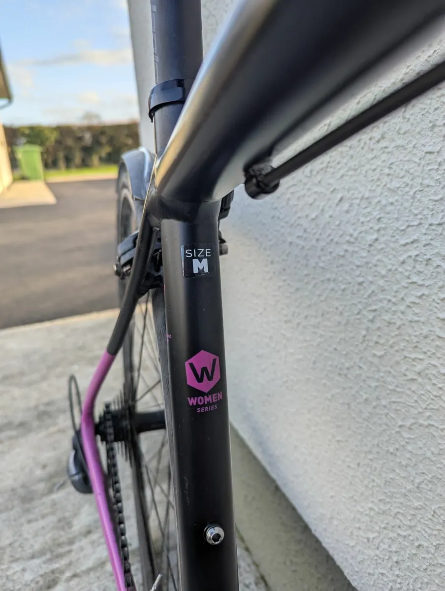 LaPierre Woman's Road Bike - Medium - Image 2