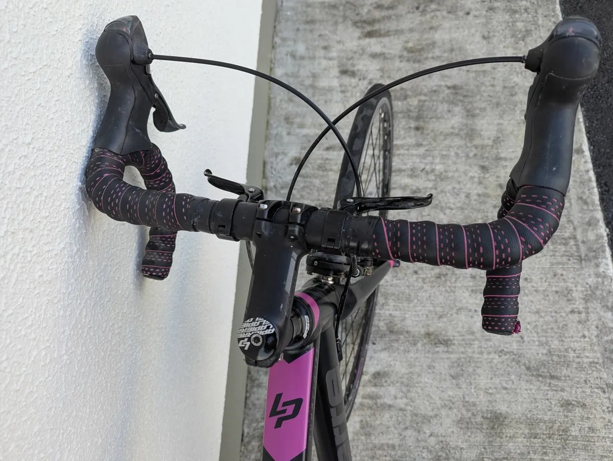 LaPierre Woman's Road Bike - Medium - Image 4