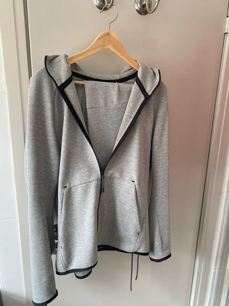 Nike tech fleece - Image 2