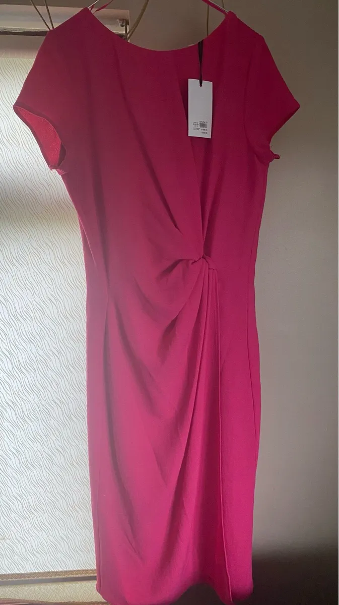 Diction of women’s clothes - Image 1