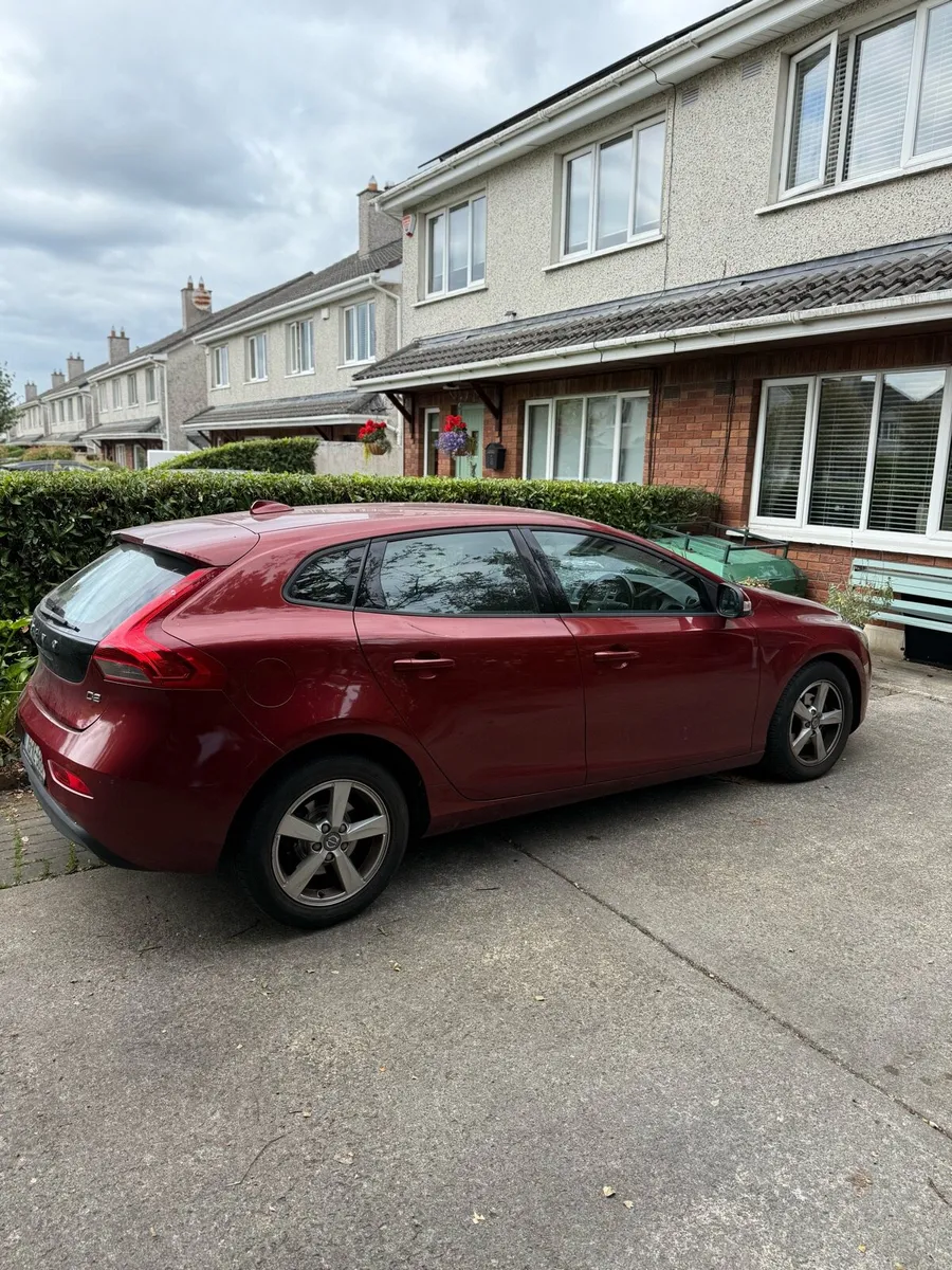 Volvo V40 2015 - Image 4