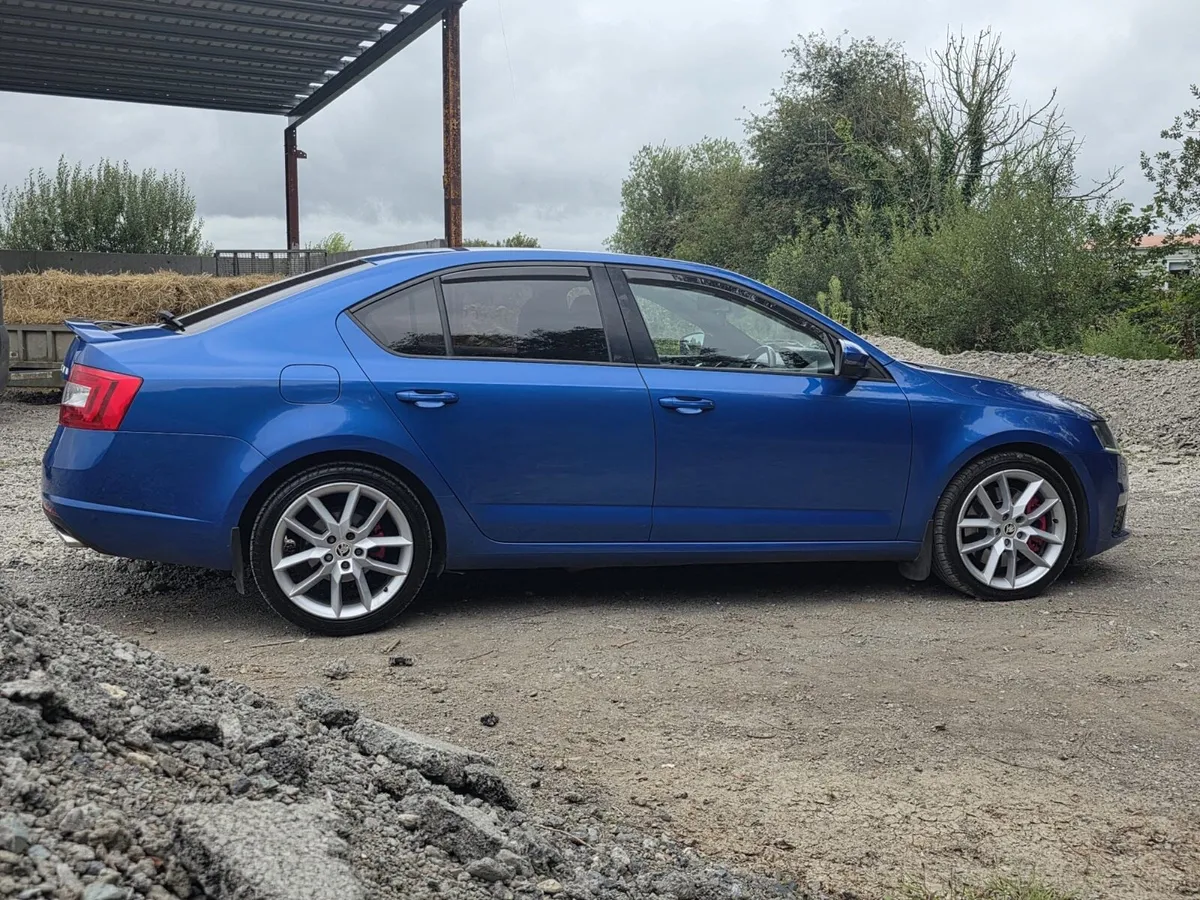 2015 OCTAVIA VRS NCT TILL 2/27 - Image 3