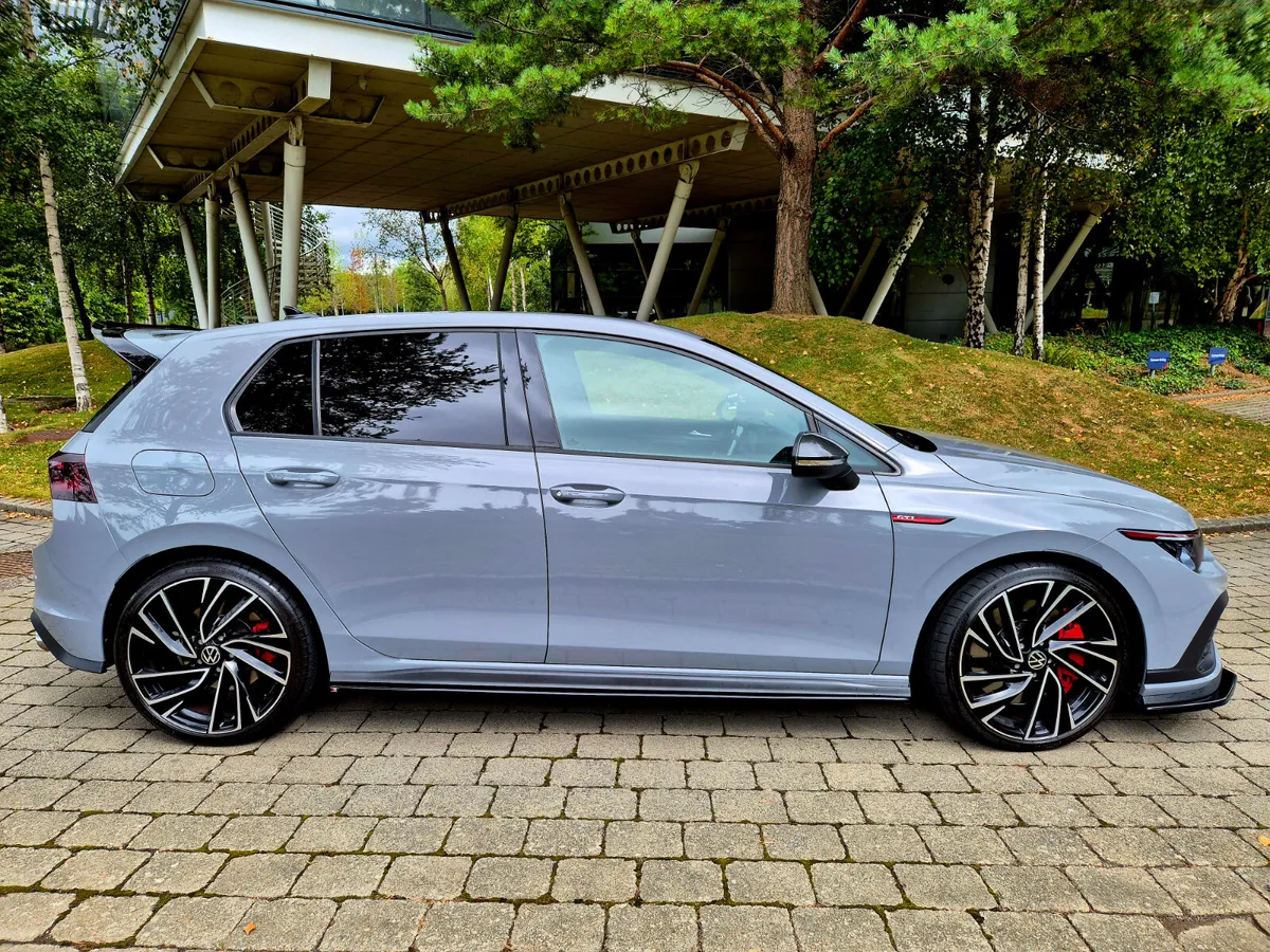 VW GOLF 2.0TSI CLUBSPORT GTI 300BHP MK8 - Image 3
