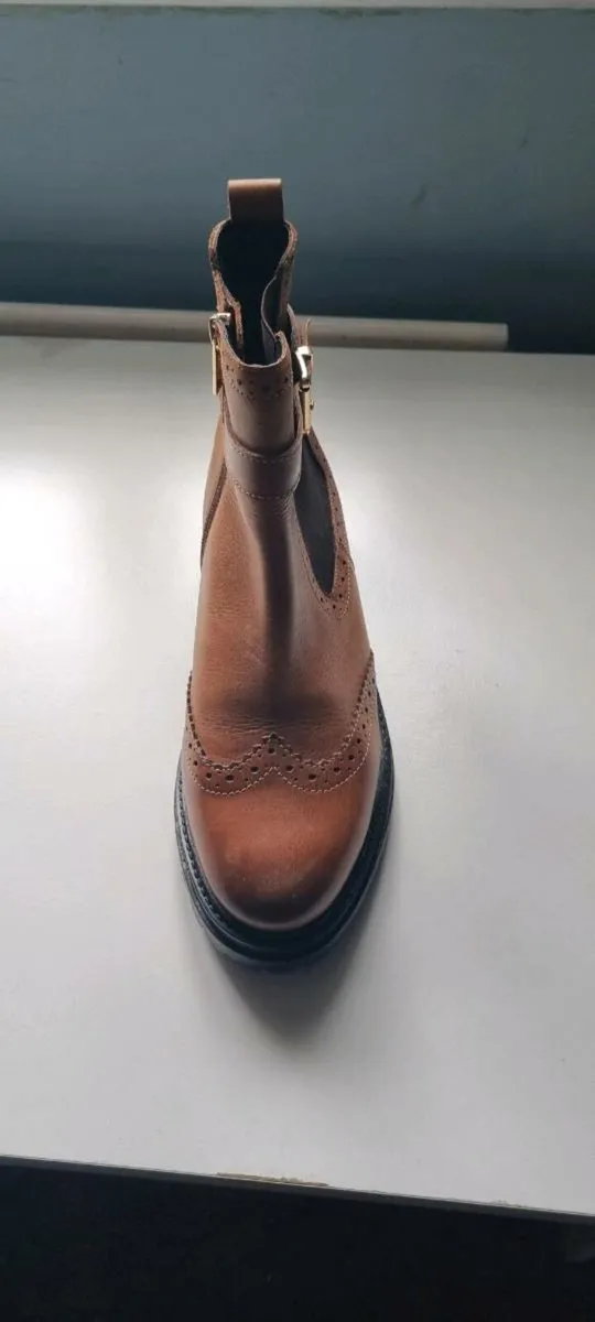 Boots - Image 1