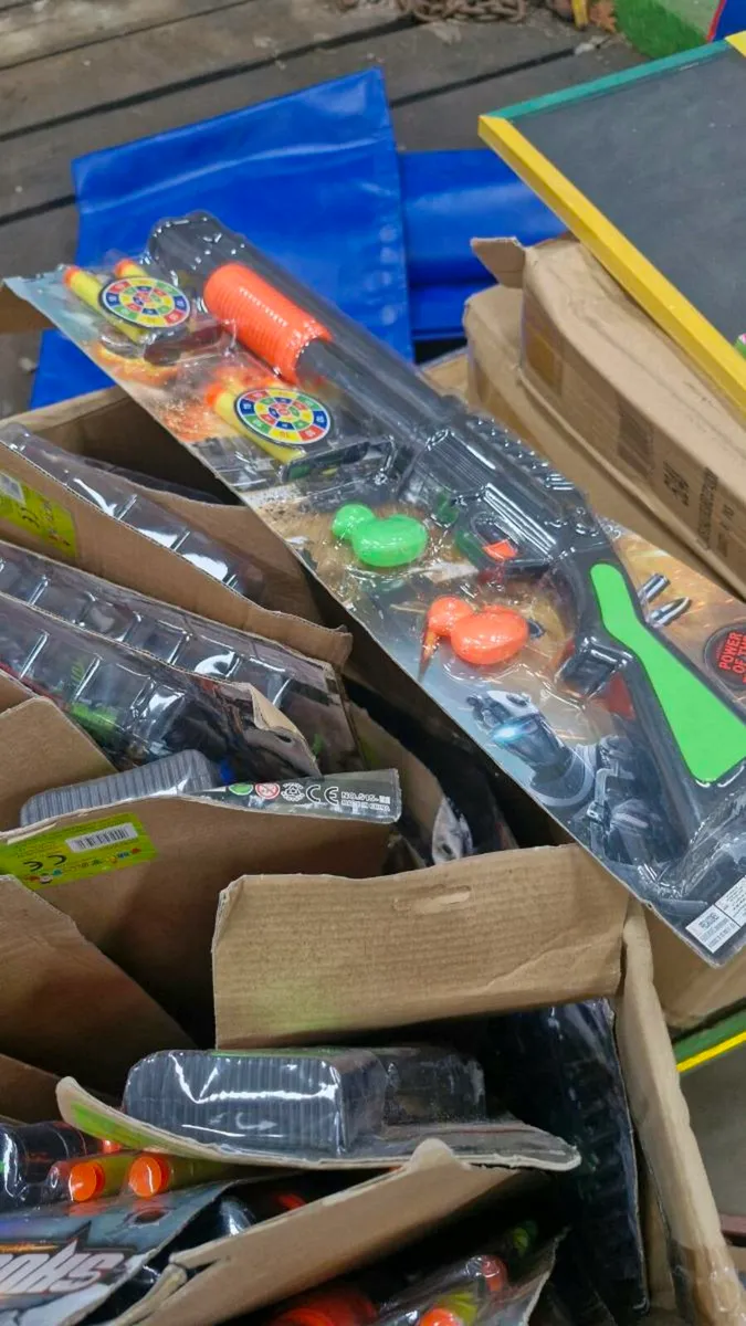 Toys - Image 4