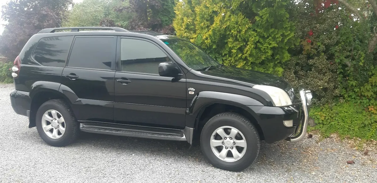 Toyota Land Cruiser LWB GX D4D Manual - Image 1