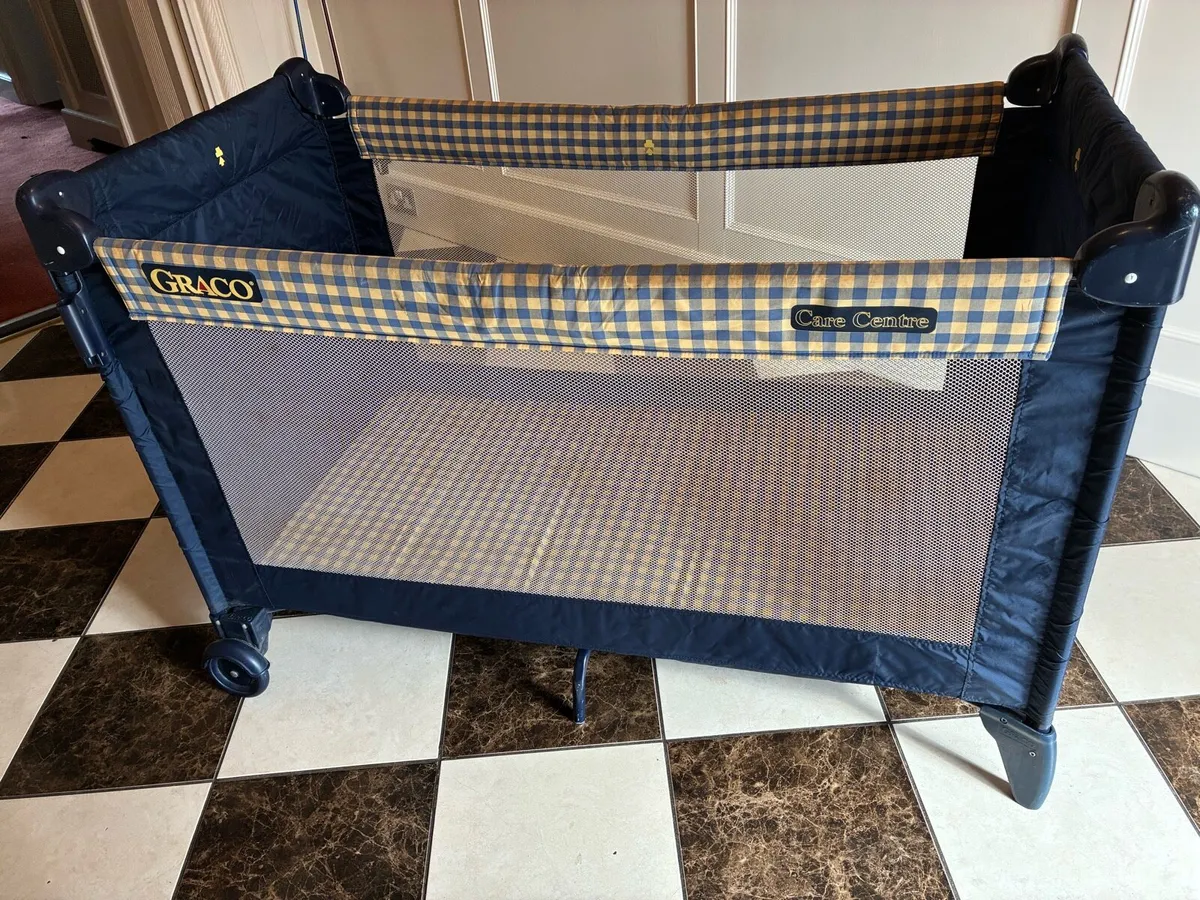 Graco Travel Cot - Image 1