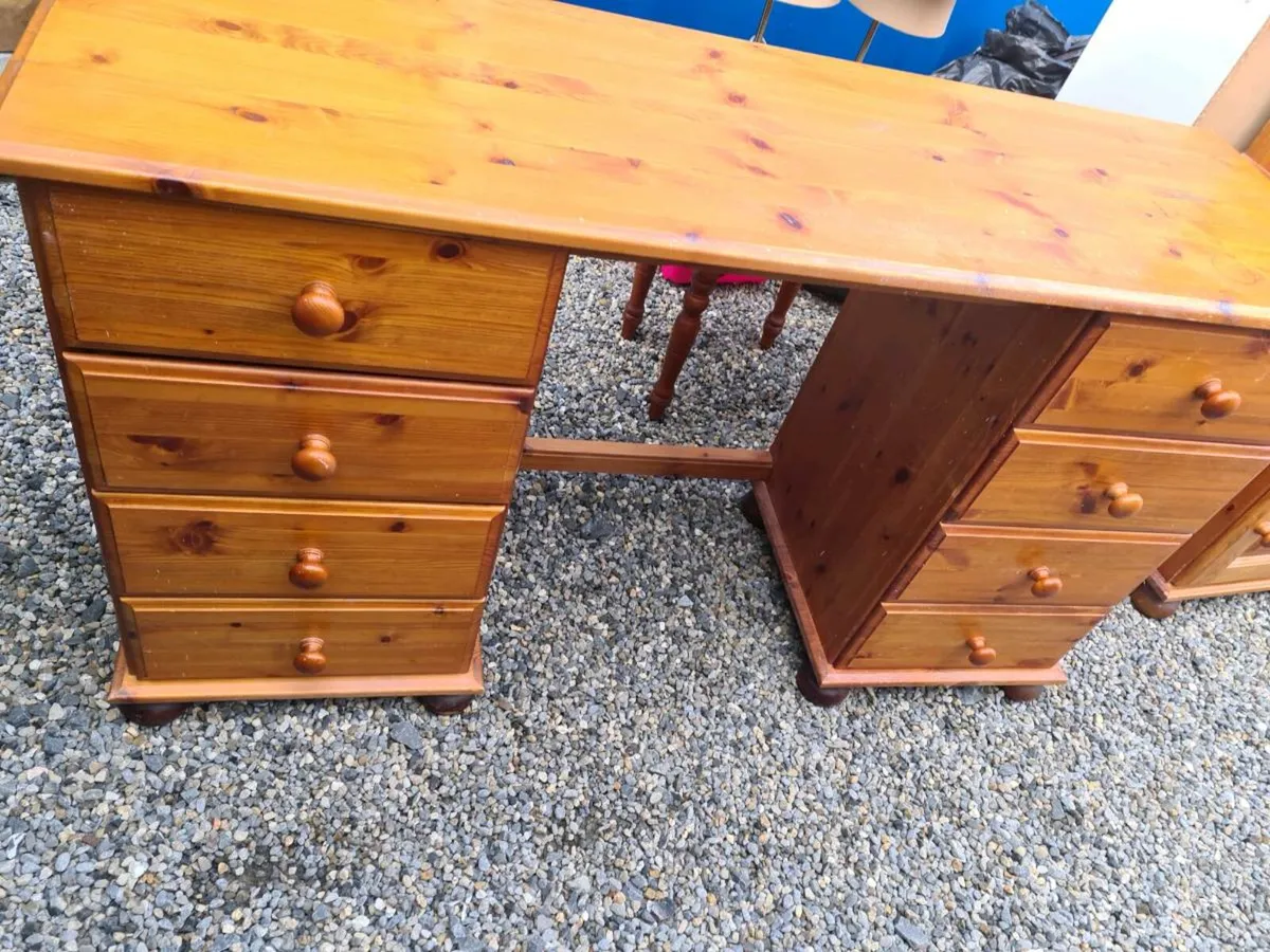Solid pine vanity table - Image 3
