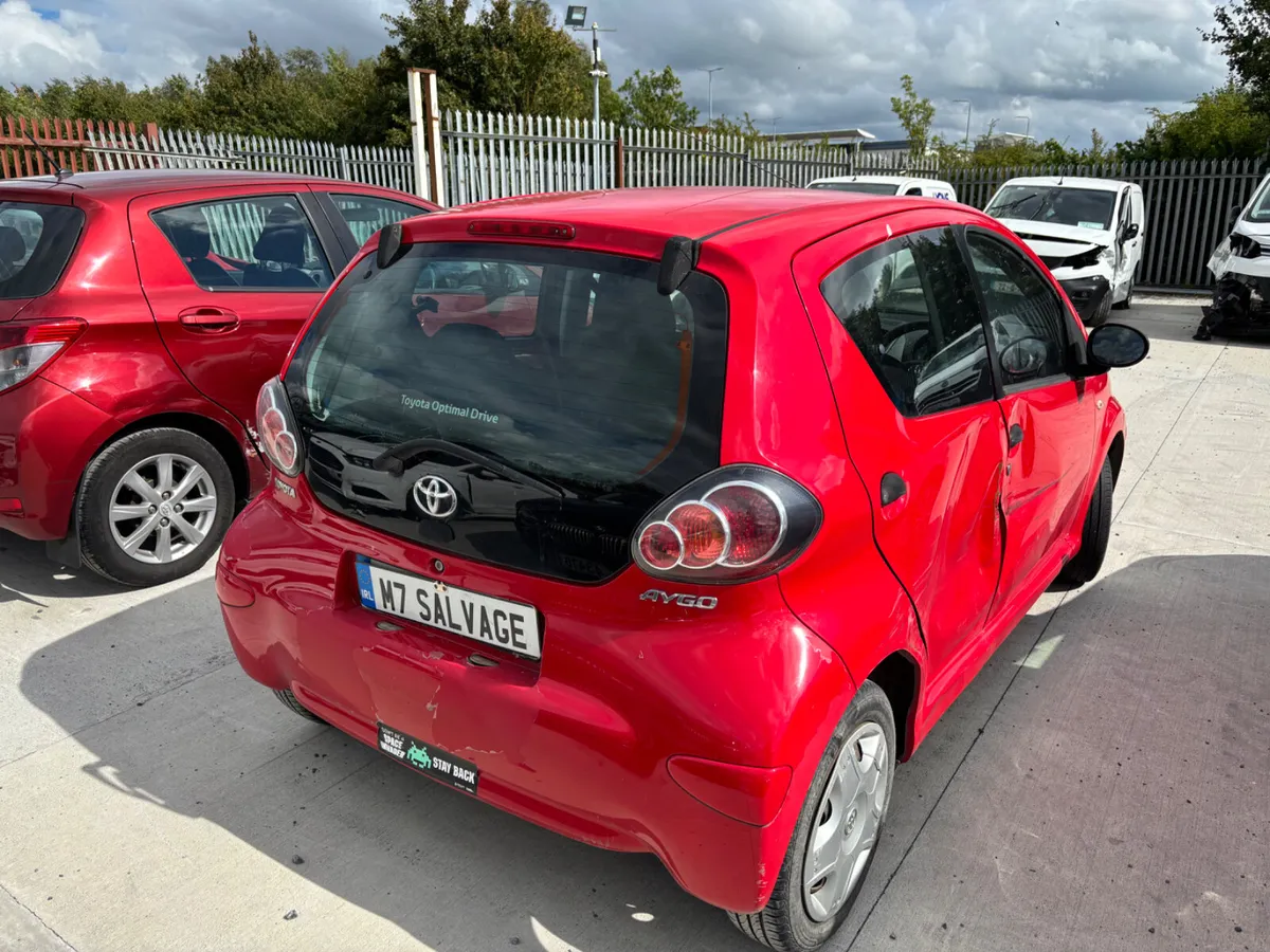 09 Aygo 1.0 Only 98km Drive home - Image 3