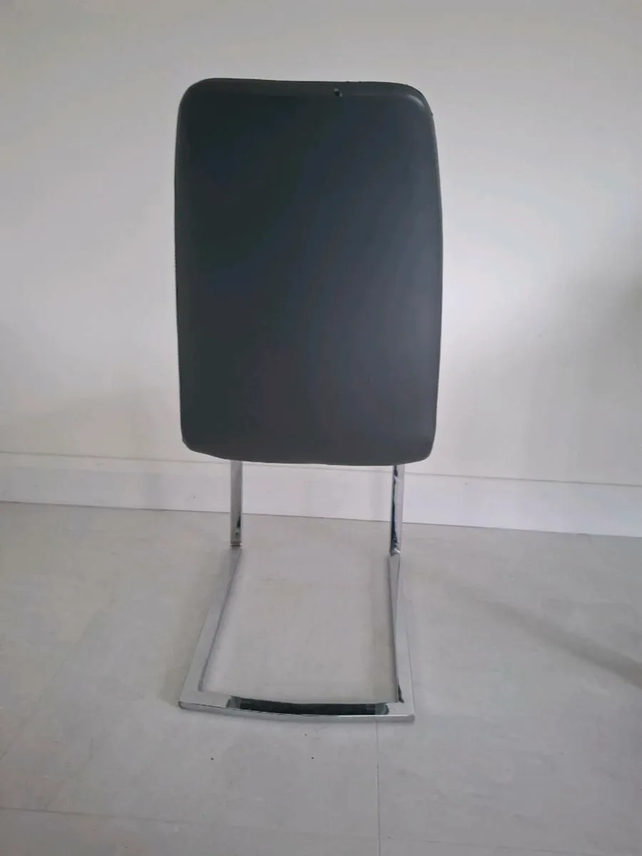 Dining chairs - Image 4