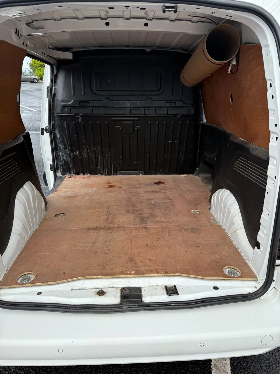 Vauxhall Combo 2020 - Image 2