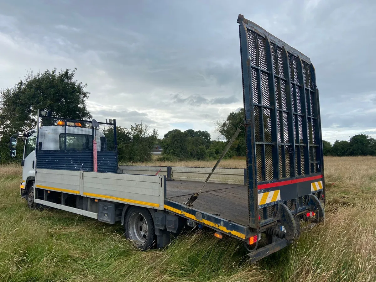 Isuzu F120.240 Beaver-Tail Plant Transporter - Image 3
