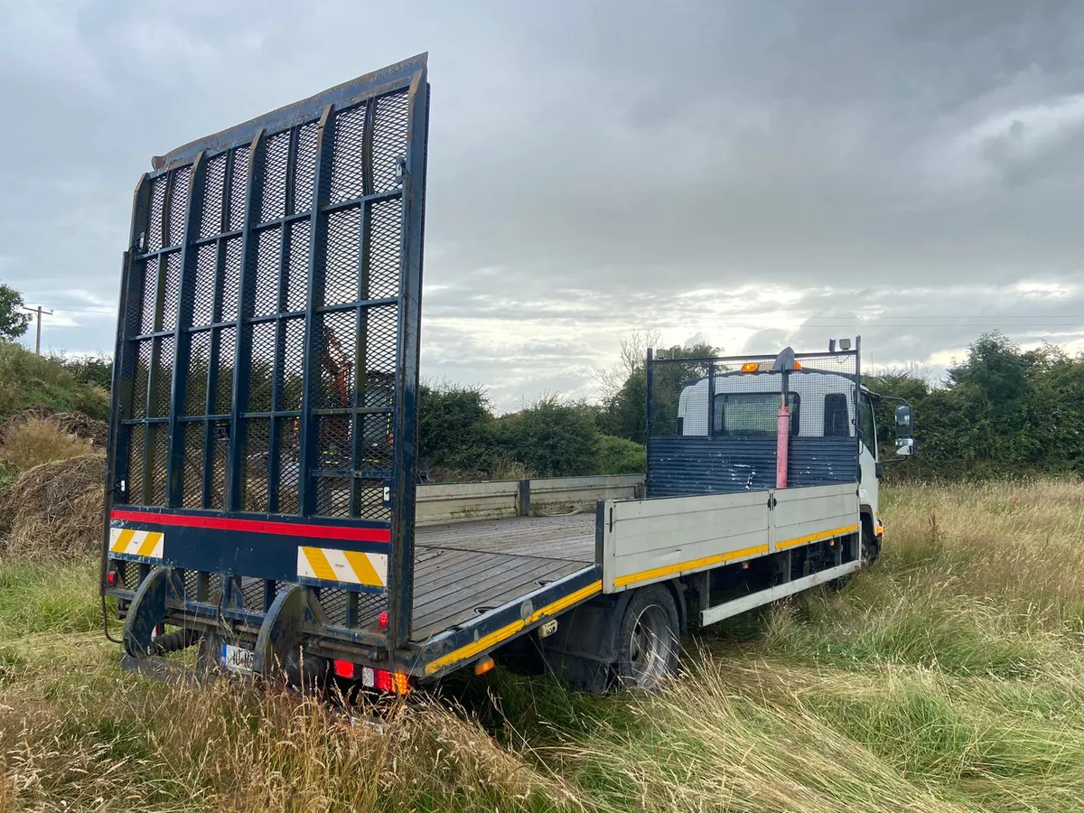 Isuzu F120.240 Beaver-Tail Plant Transporter - Image 4
