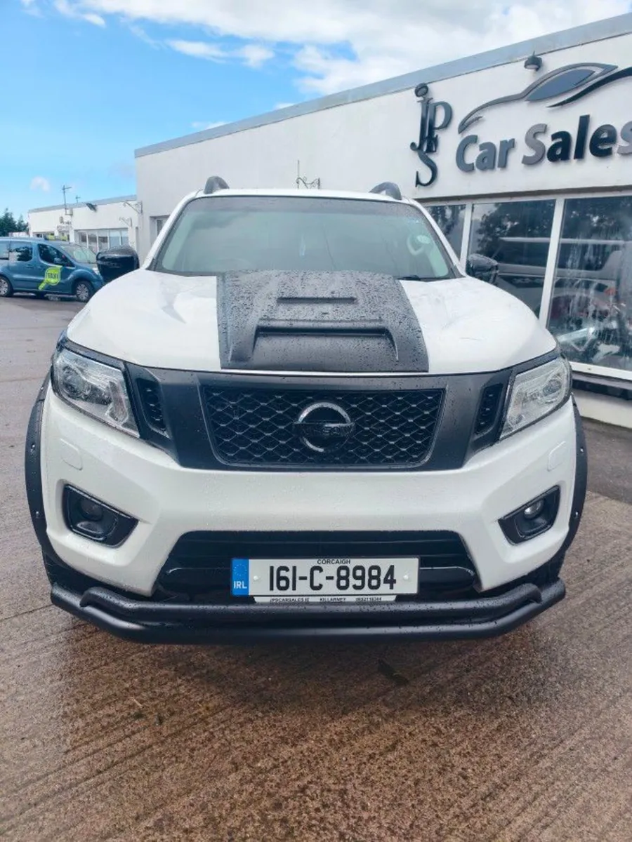 Nissan Navara Tekna - Image 4