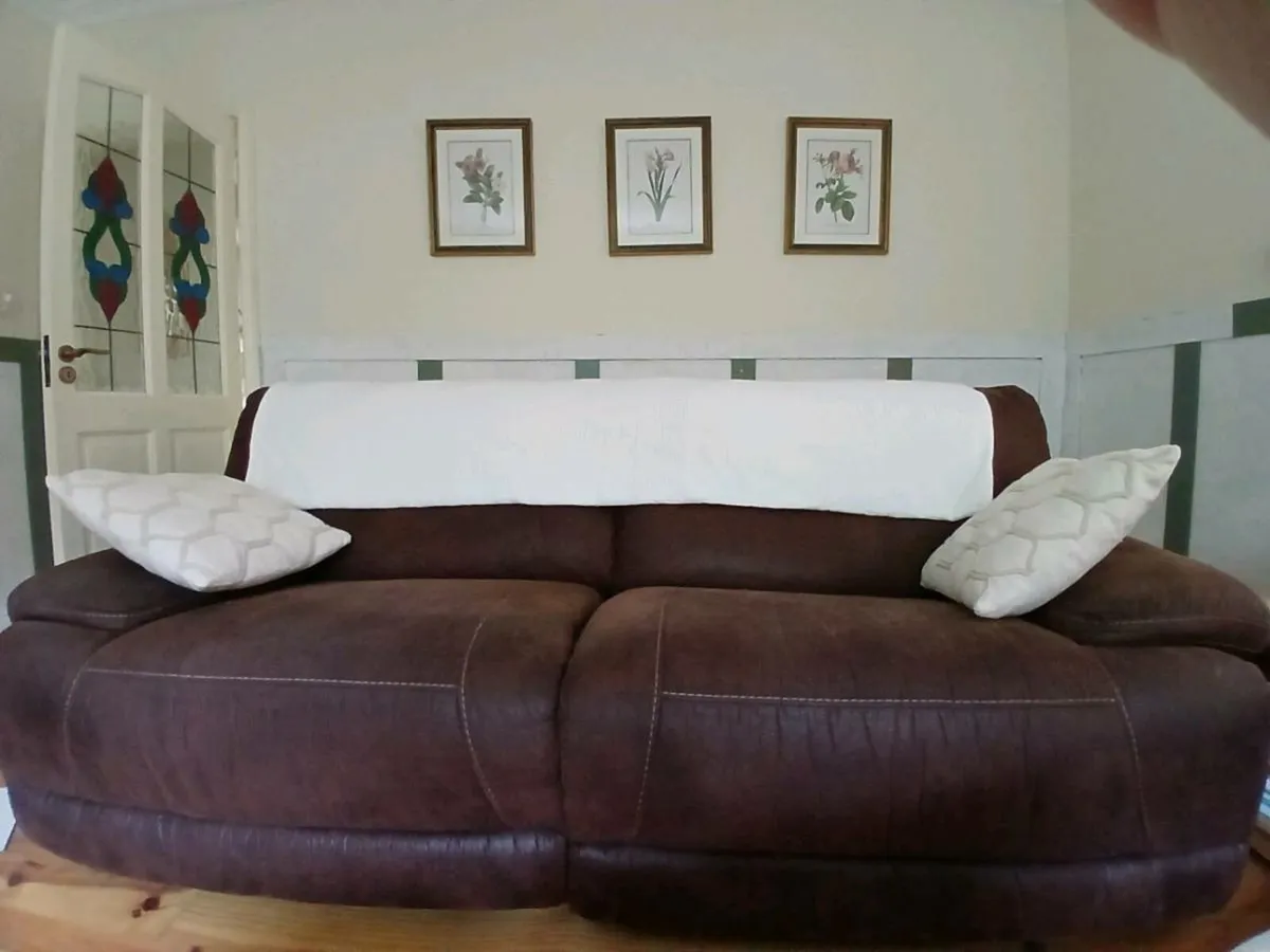Couches - Image 2