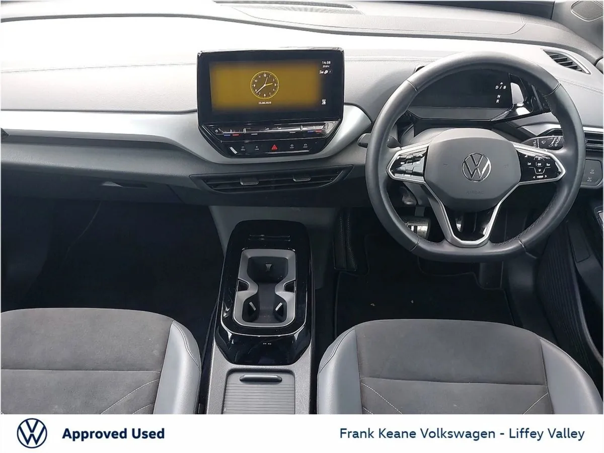 Volkswagen ID.4 77kwh Life DX 174BHP  scale Silve - Image 2