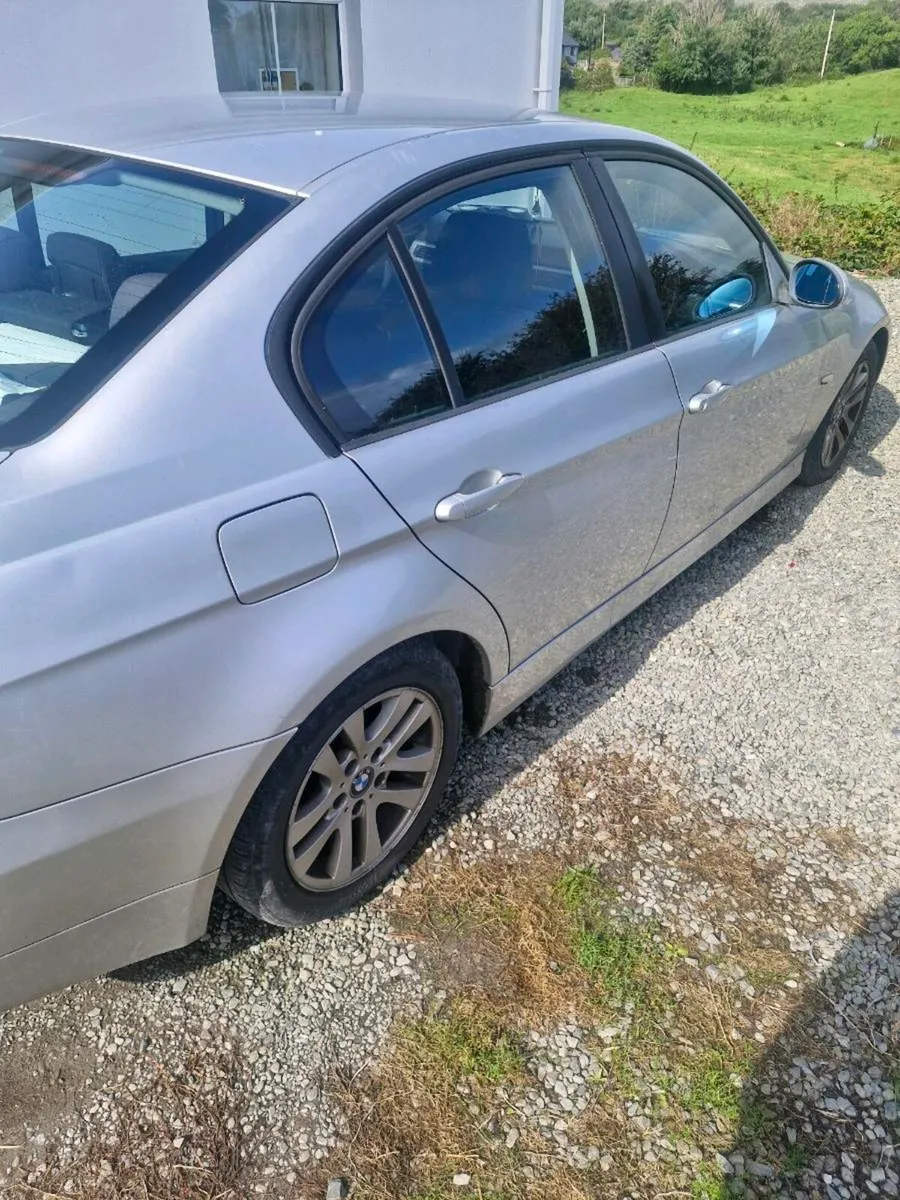 Bmw e90 - Image 2