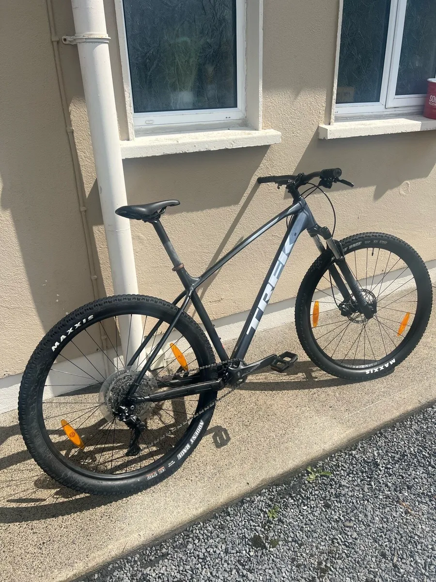 2024 Trek Marlin 6 - Image 1