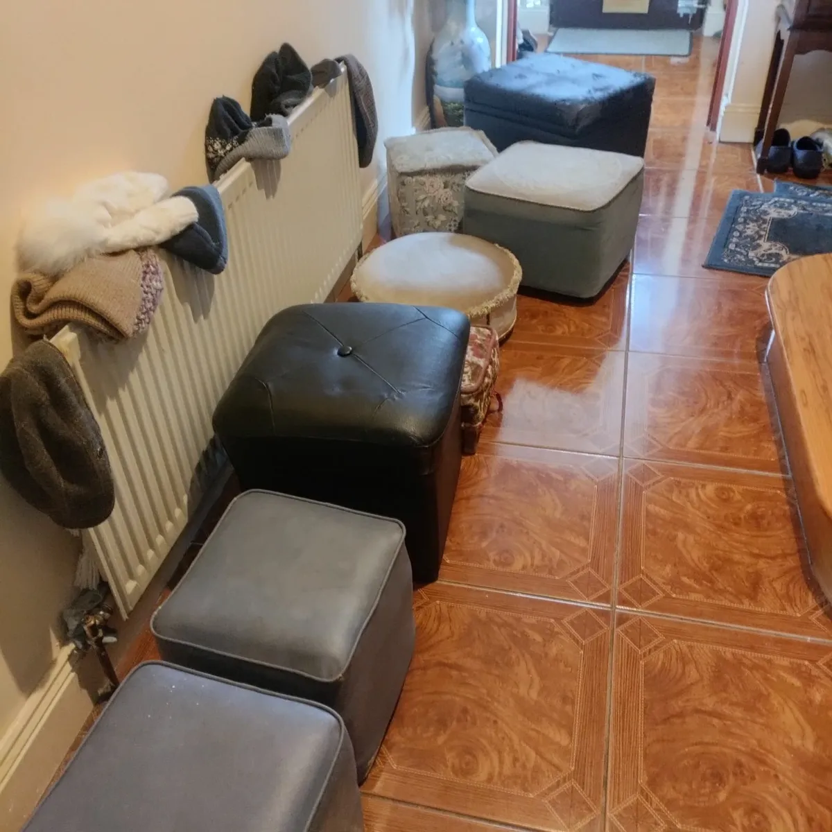 Stools - Image 4