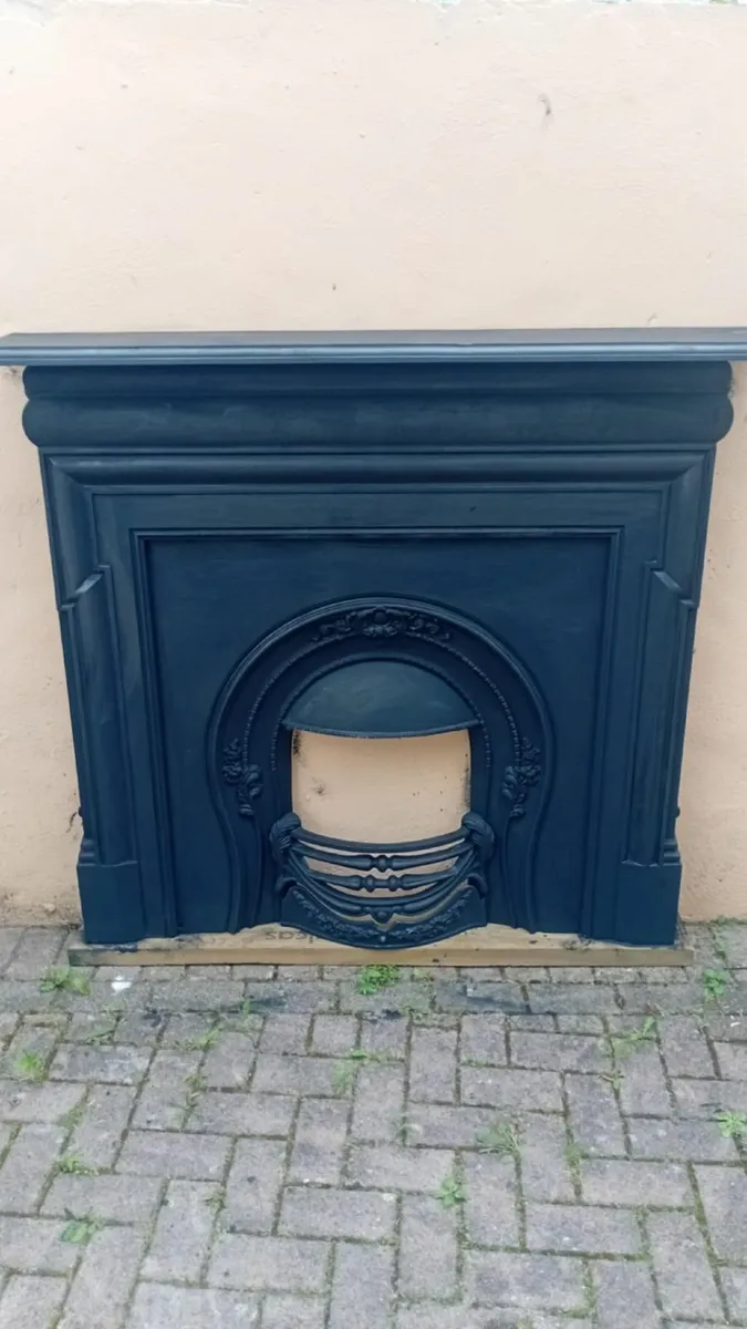 Antique cast iron fireplace - Image 1