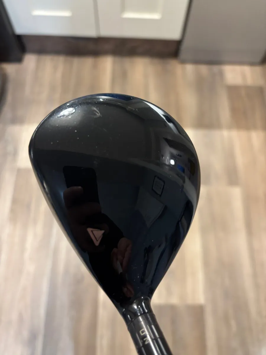 Titleist 915f 3 Wood - Image 4