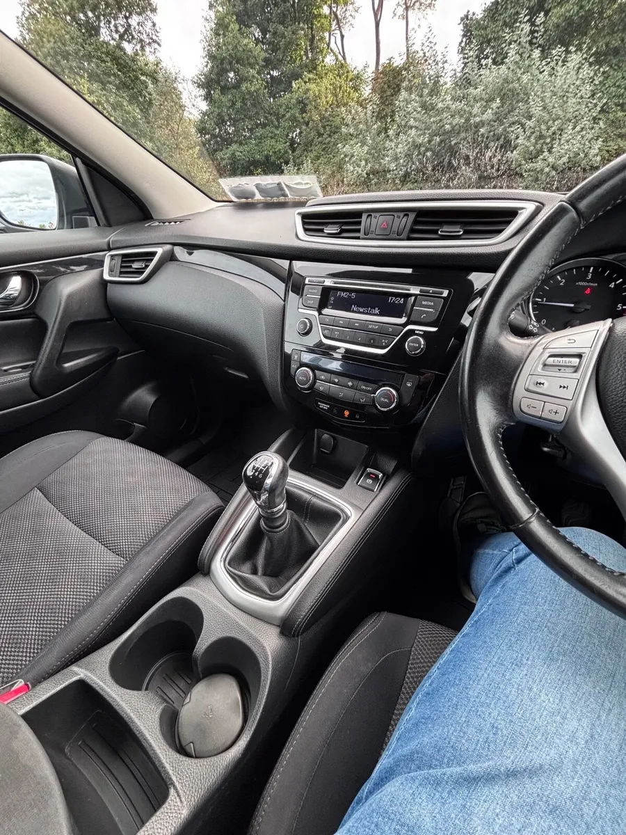 Nissan Qashqai 2015 - Image 2