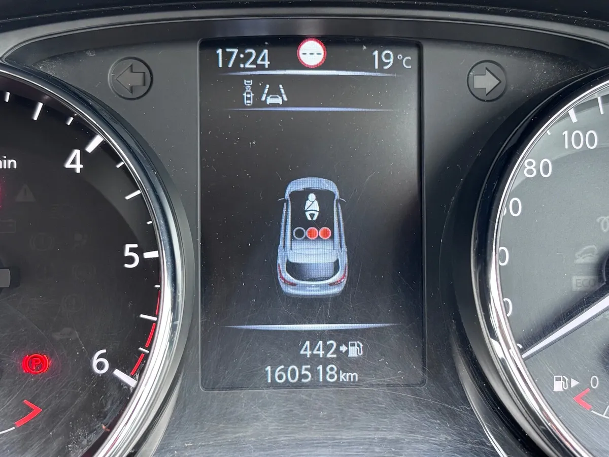 Nissan Qashqai 2015 - Image 3