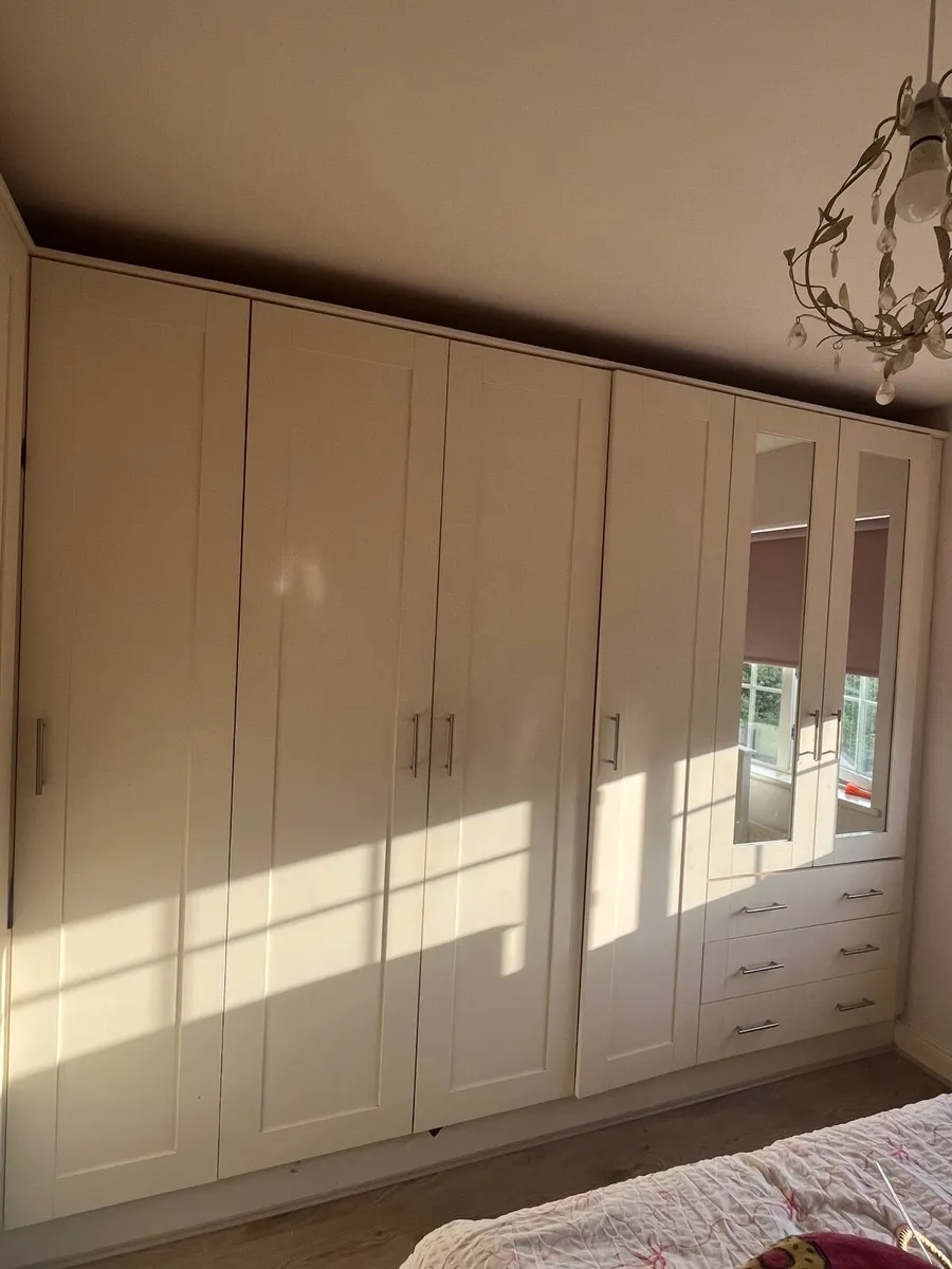 Wardrobe - Image 2