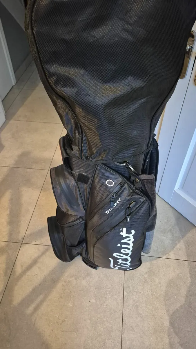 Titleist Stadry Cart Bag - Image 1