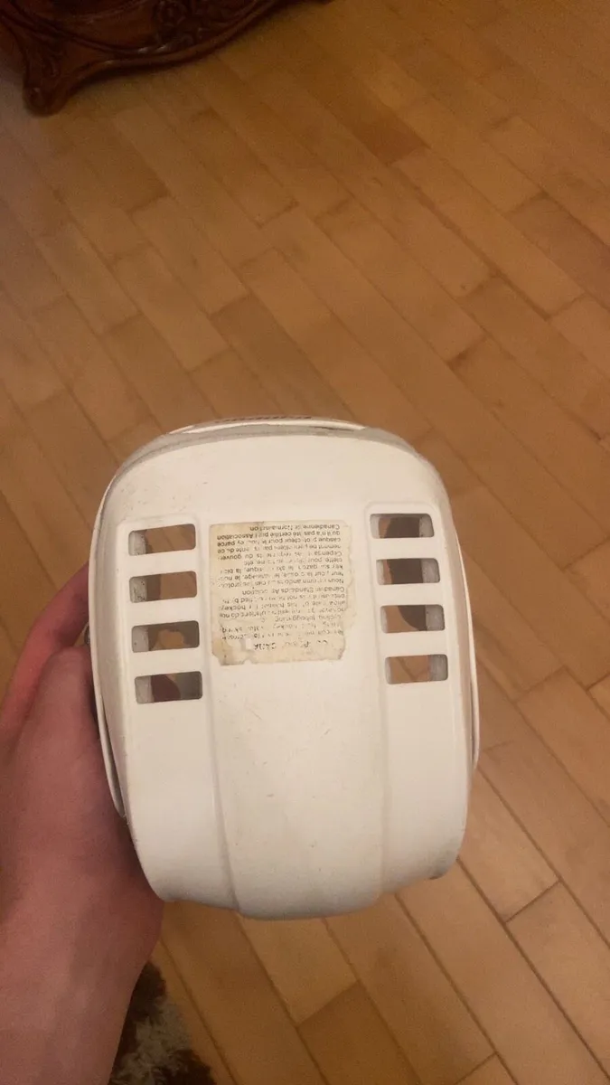White oldstyle - Image 2