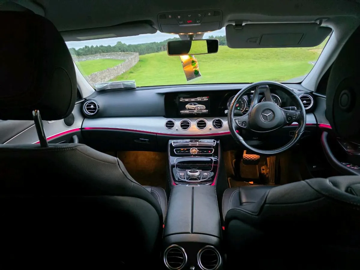 Mercedes E220D Low miles - Image 3