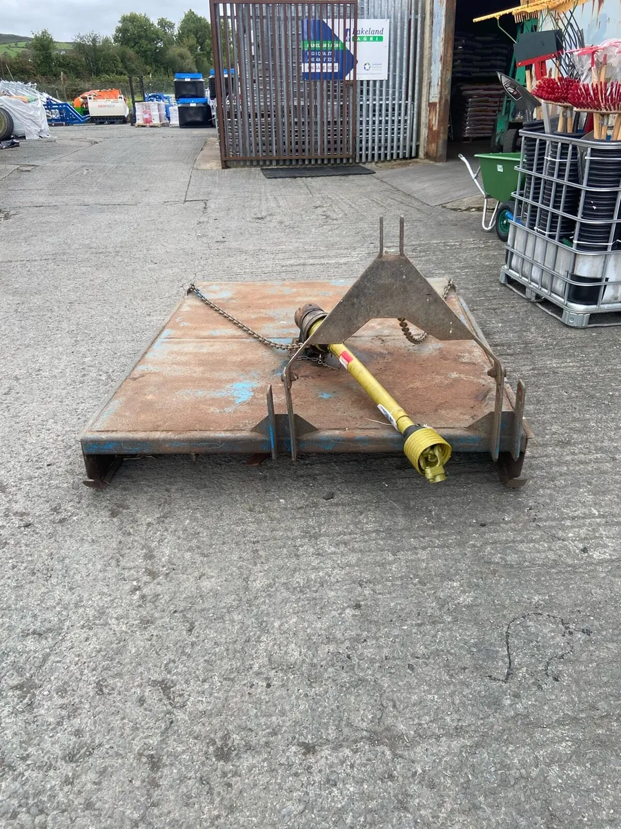 6ft Fleming of set topper - Image 2