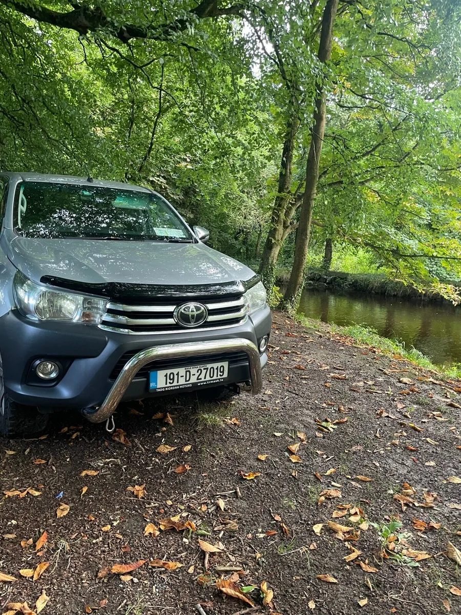 Toyota hilux sr5.    2019 NO VAT - Image 4