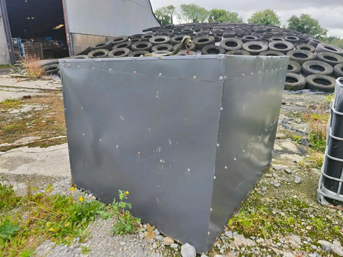 Dog kennel/ general cover - Image 3