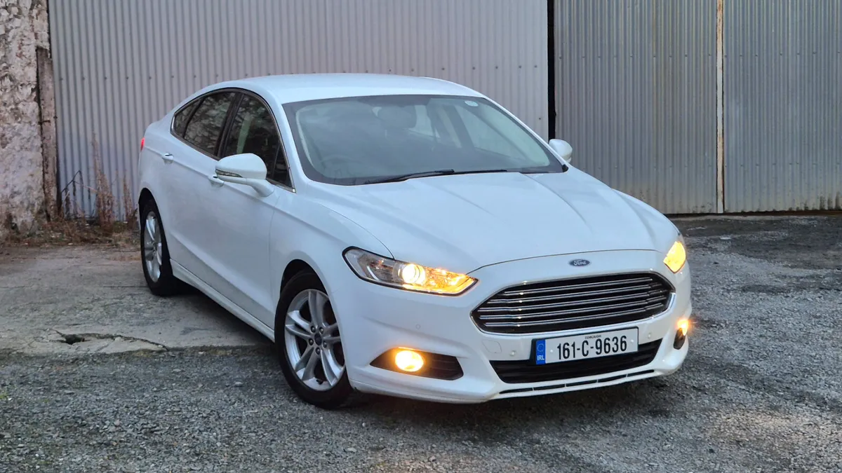 Ford Mondeo Zetec 1.5 TDCi 120PS Hatchback Manual - Image 1