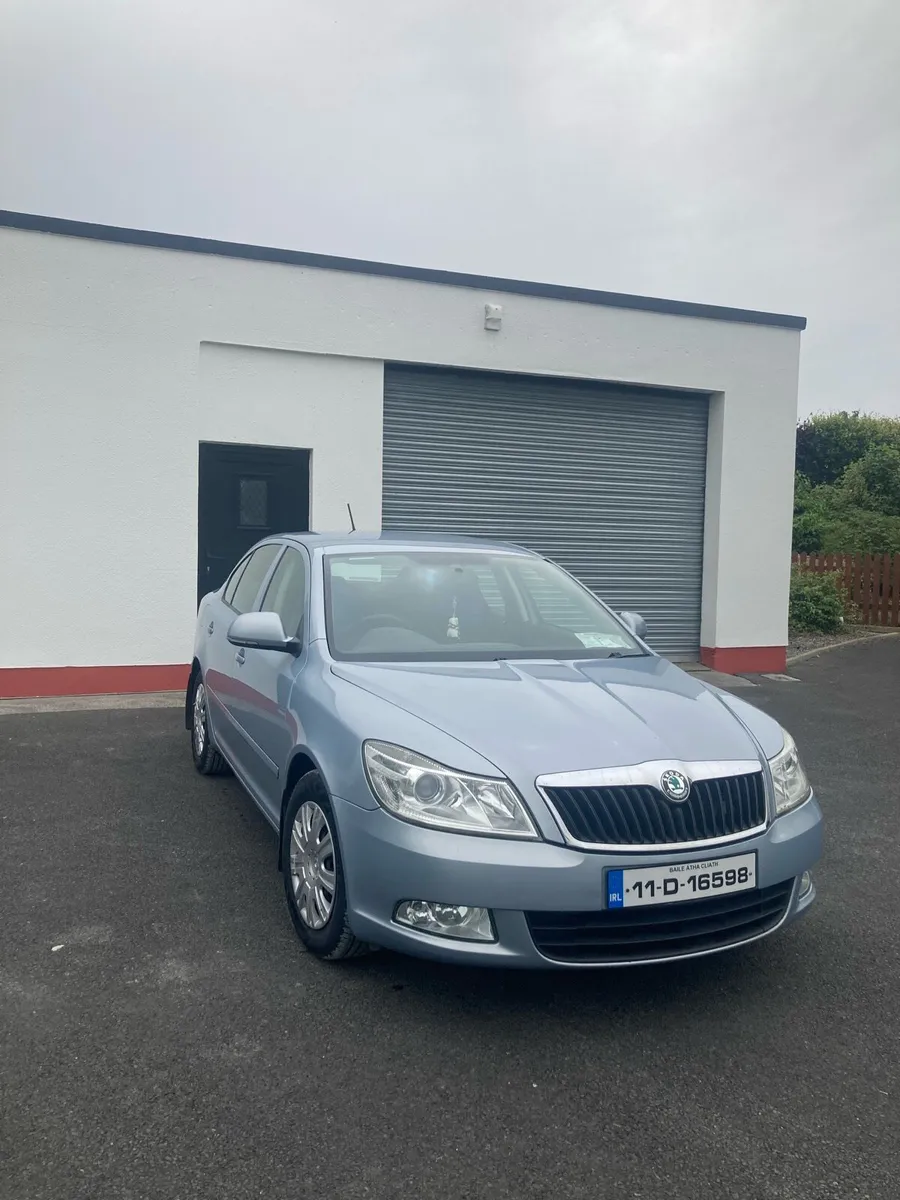 Skoda Octavia 2011 - Image 2