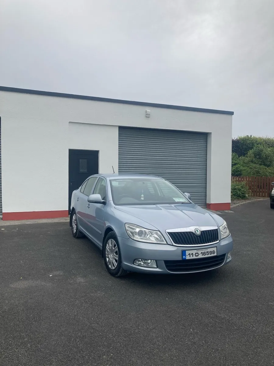 Skoda Octavia 2011 - Image 1