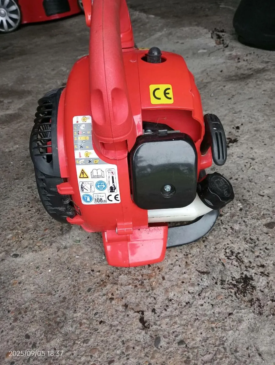 Leaf blower like new - Image 2