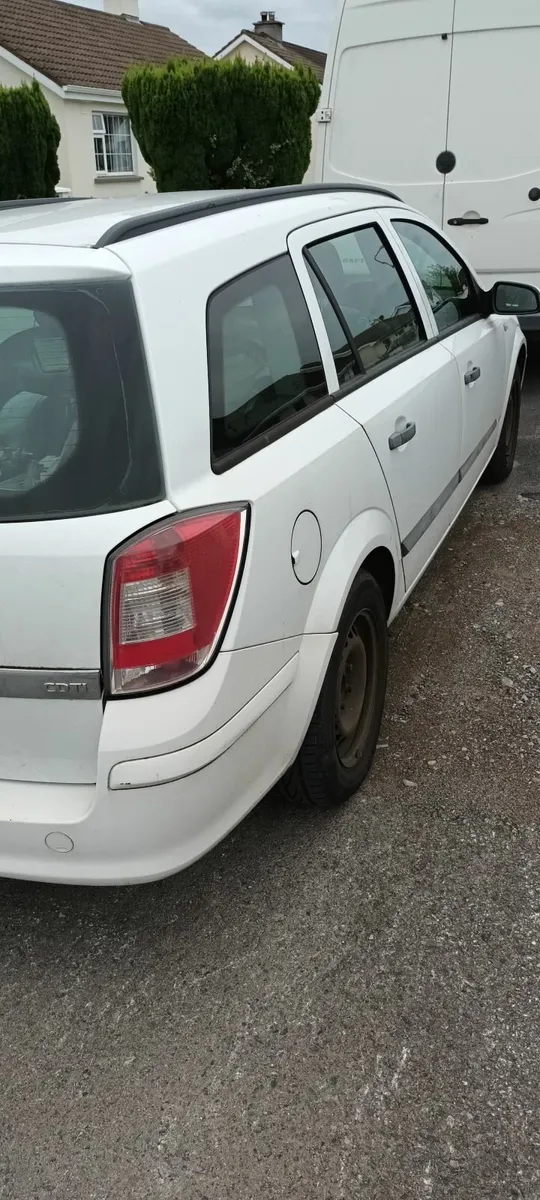 Vauxhall Astra 2008 - Image 3