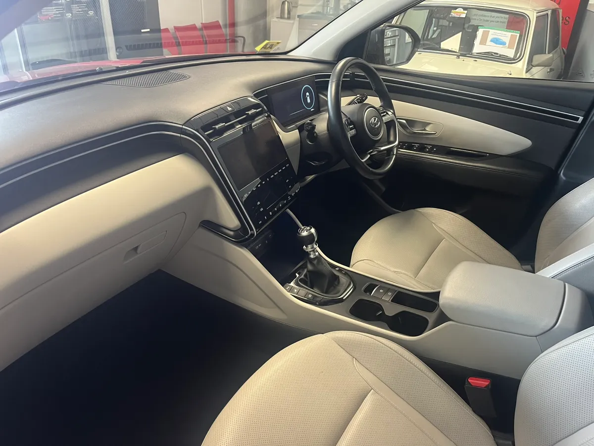 Hyundai Tuscon executive plus - Image 2