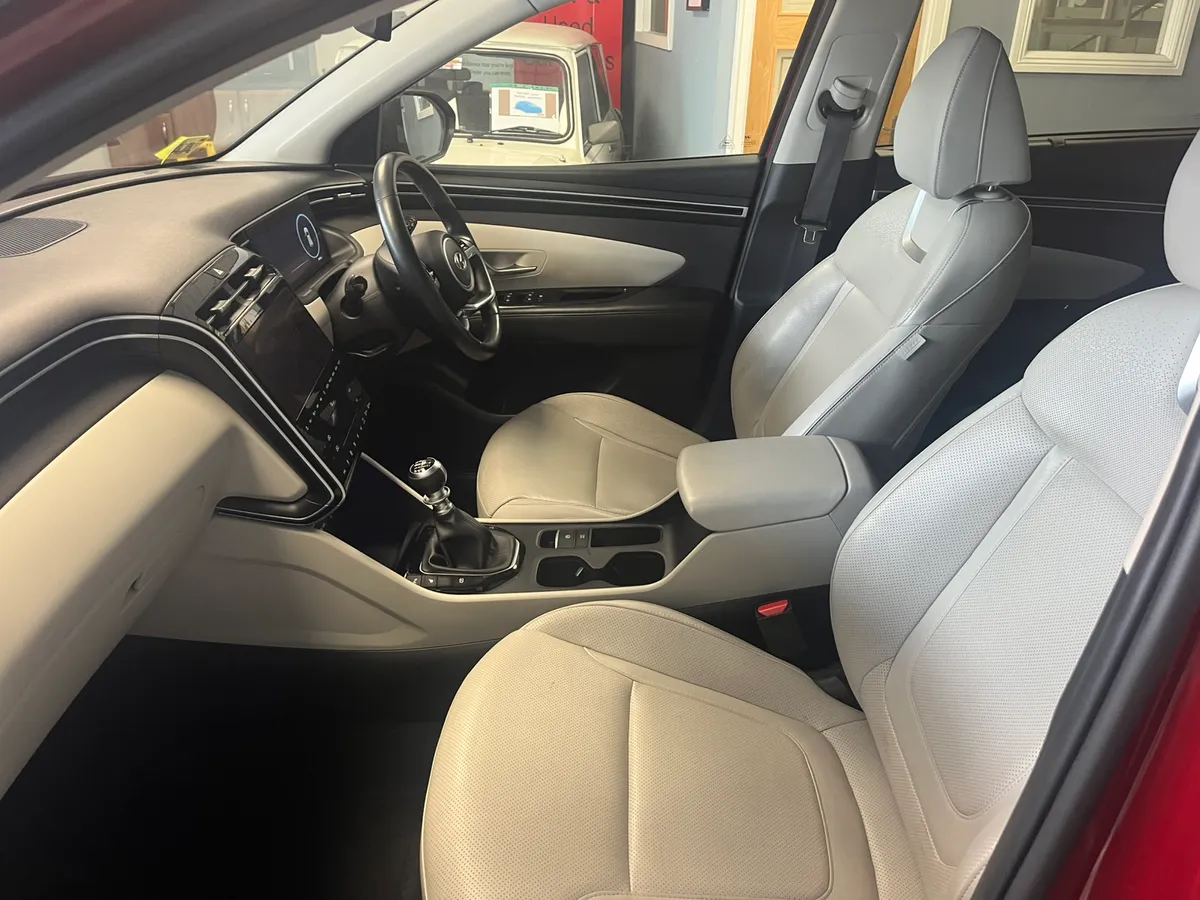 Hyundai Tuscon executive plus - Image 3