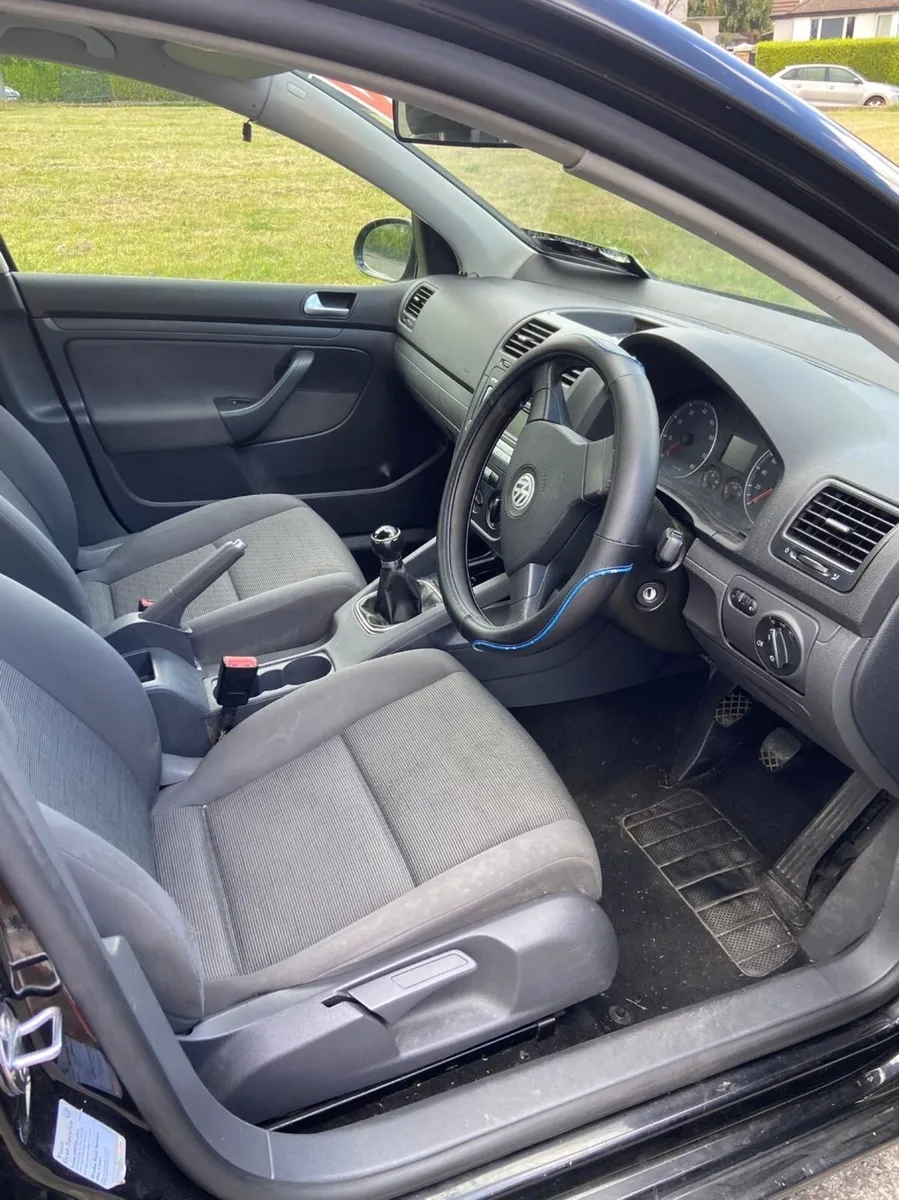Vw  golf - Image 4