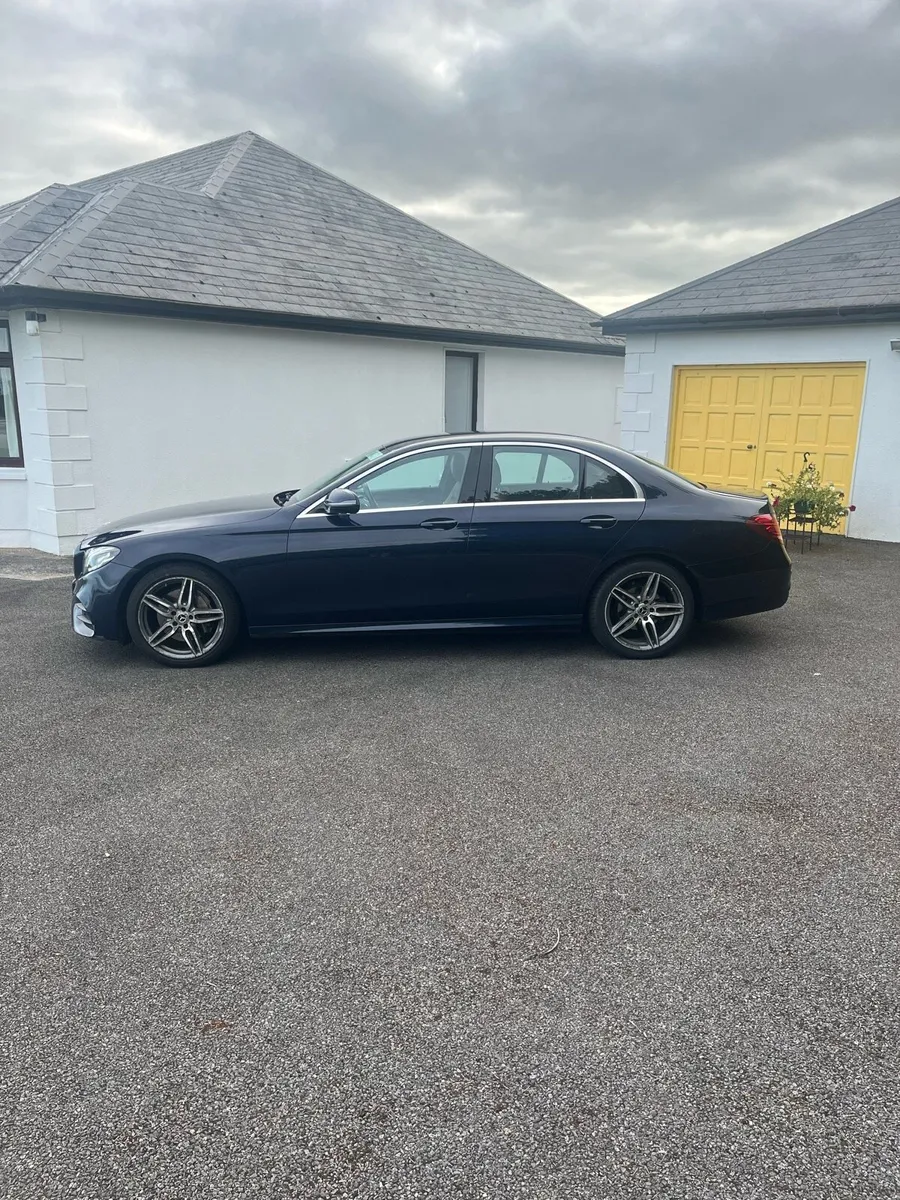 Car - Image 2