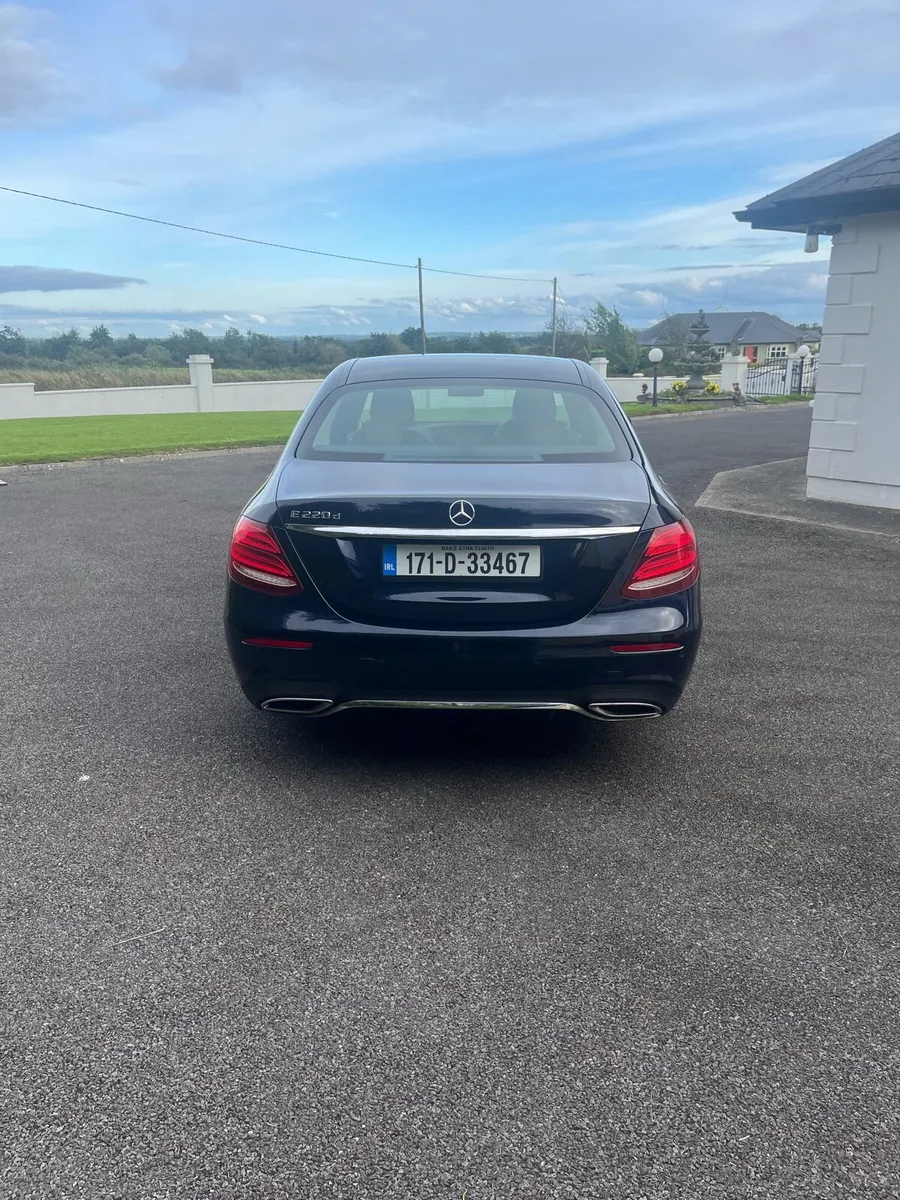 Car - Image 4