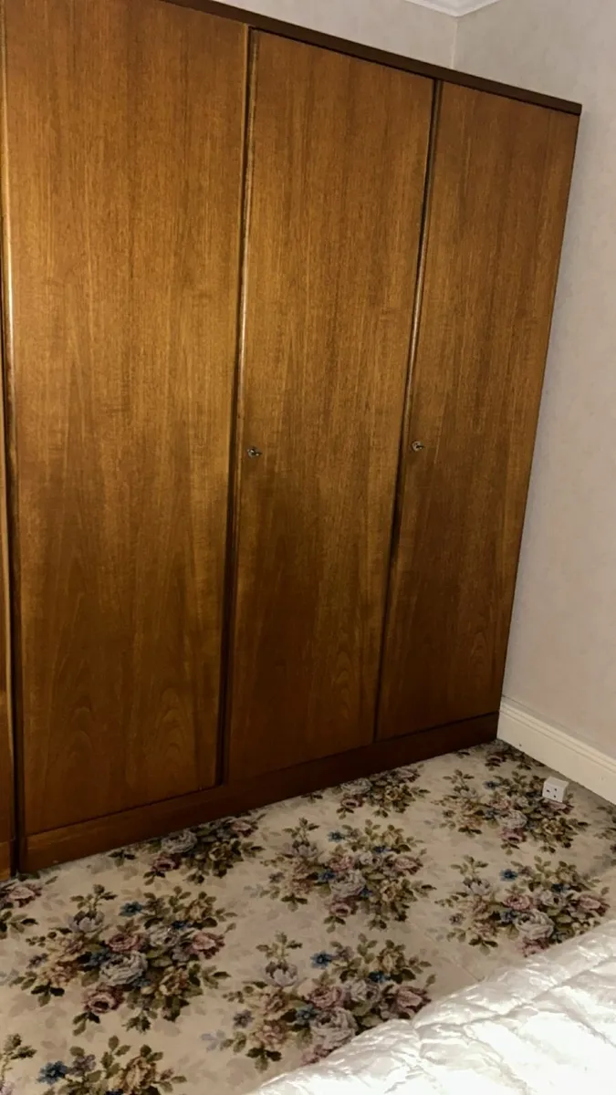 G plan triple wardrobes x 2 - Image 4