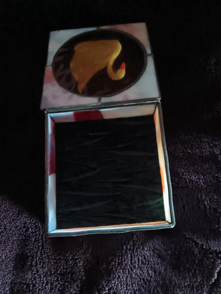 Vintage  stain glass jewellery boxs - Image 4