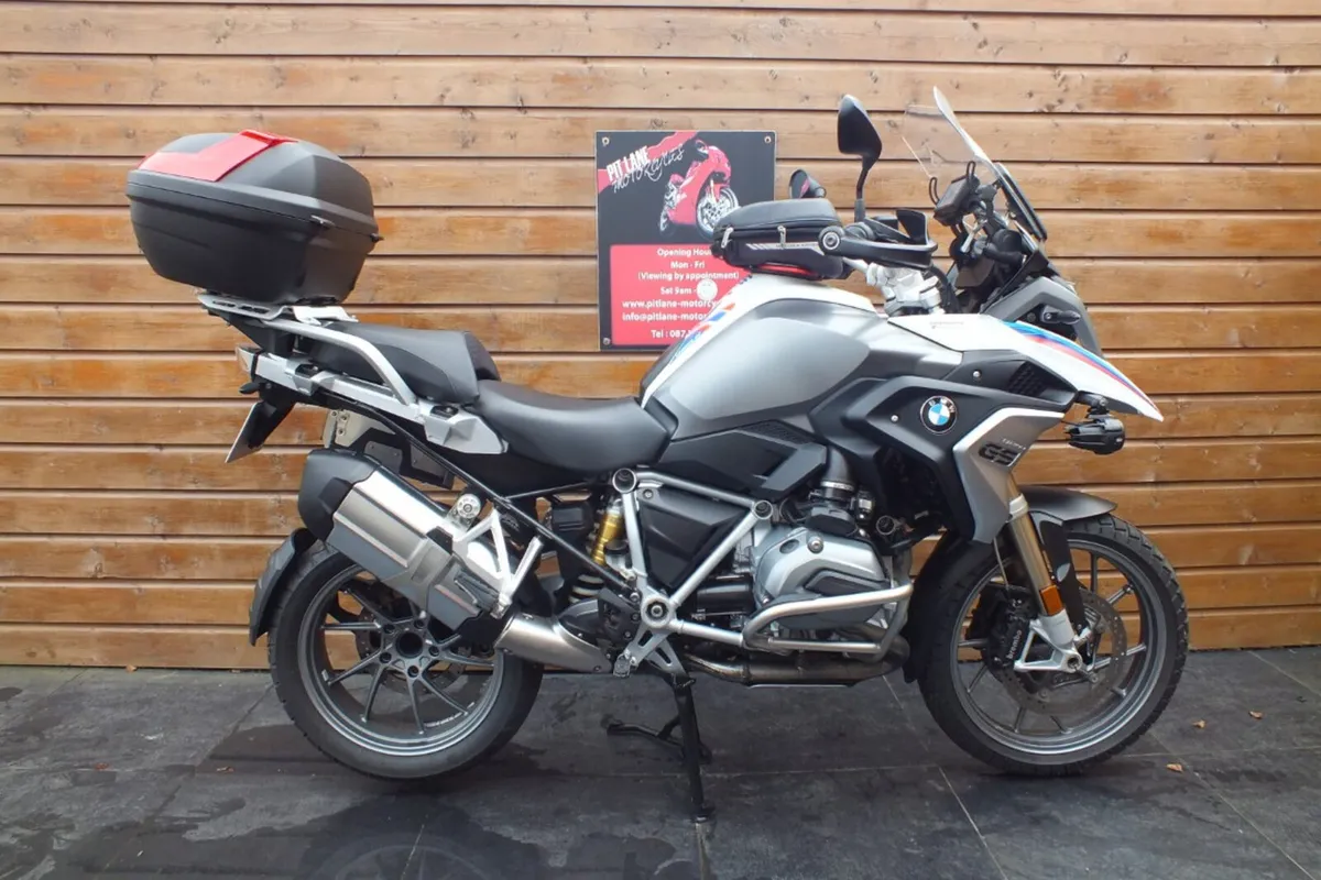 2018 BMW R1200GS (Mint & Loaded) - Image 1