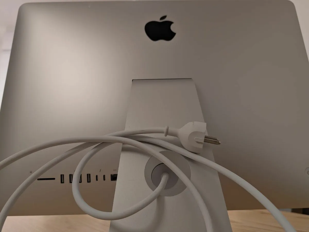 iMac 2017 21.5inch, 3GHz, 8GB memory, 1TB storage - Image 4