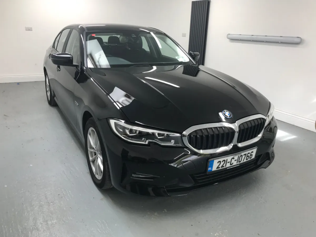 BMW 3 SERIES 330E HYBRID PLUG IN - Image 2